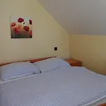 杨维斯基穆林旅馆 宾馆