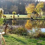 宾馆 杨维斯基穆林旅馆 Lázně Bělohrad